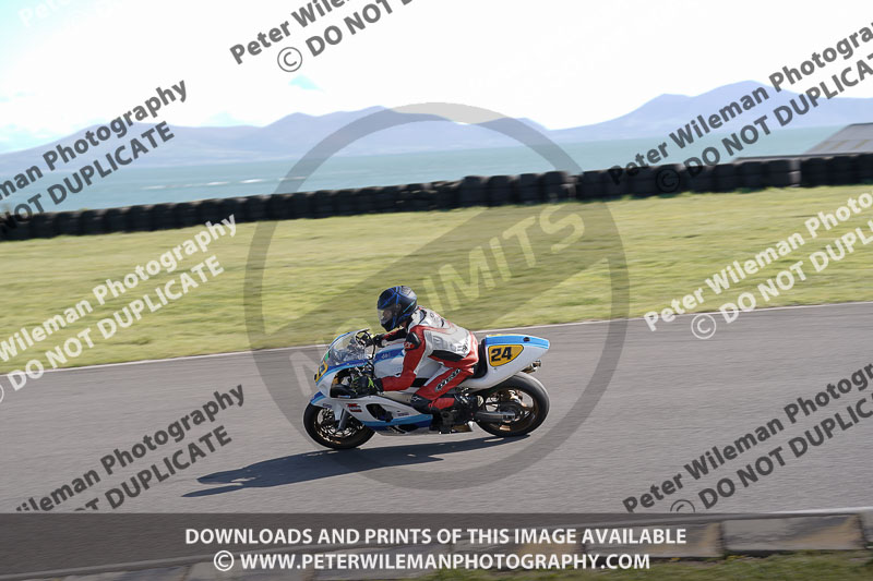 anglesey no limits trackday;anglesey photographs;anglesey trackday photographs;enduro digital images;event digital images;eventdigitalimages;no limits trackdays;peter wileman photography;racing digital images;trac mon;trackday digital images;trackday photos;ty croes